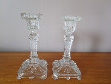 PAIRE DE BOUGEOIRS ANCIENS EN