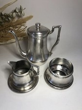 Service en métal argenté - Théière / Sous tasses x2 / Pot à lait / Sucrier