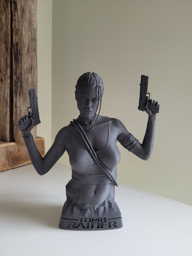 Lara croft angelina - -, jolie