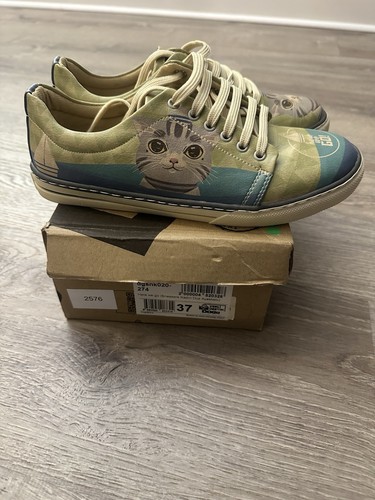 Dogo here sneaker - go, cats