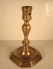 Bougeoir Régence en bronze à fût galbé - Epoque milieu 18ème