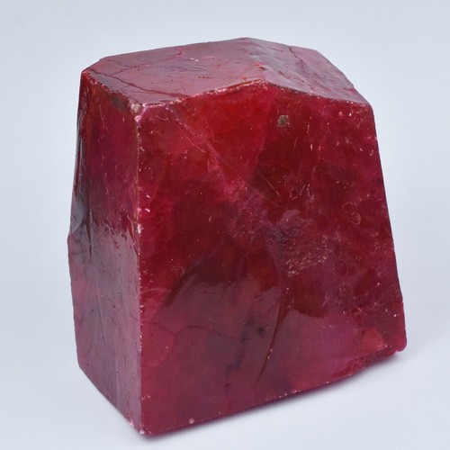 700 carats pierre - 700,10,
