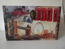 (1) CAISSE BOITE COFFRET BOIS CAPITONE LONDRES LONDON VOLKSWAGEN COX