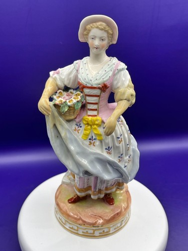 Ancienne figurine - , en