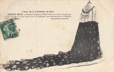 89 sens - la cathedrale - tresor - manteau royal donne en 1826 2391