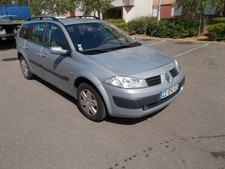 Poignee porte avant gauche