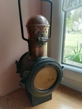 Lanterne ferroviaire ancienne