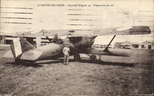 Aviation militaire - militaire, —