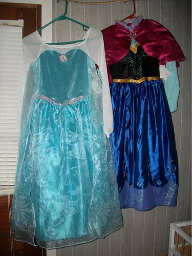 Nwt disney frozen snow - snow, queen