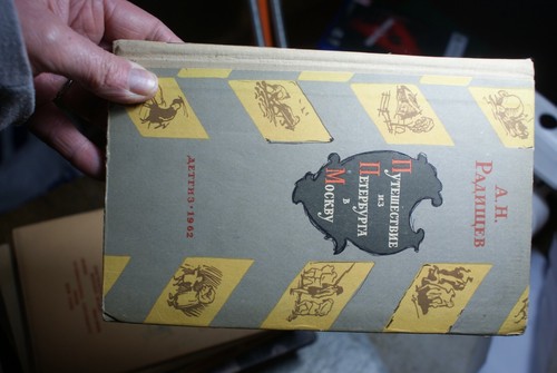 Livre russe - livre,