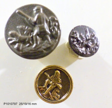 3 BOUTONS :   CHASSE/VENERIE     CHASSEUR avec CHIEN    16/19/25 mm