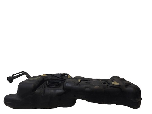 Reservoir carburant nissan - carburant,