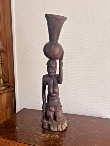 Statue porteuse eau bois - eau, en