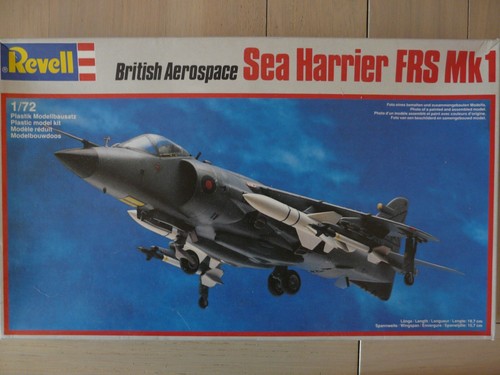 Maquette avion revell ref - 1/72,