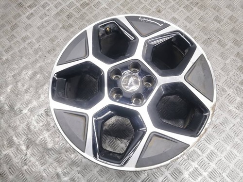 Opel astra 2023 - 18, pouces