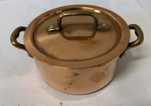 Ancienne marmite ronde - , en