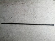 UNE CANNE A PECHE TELESCOPIQUE