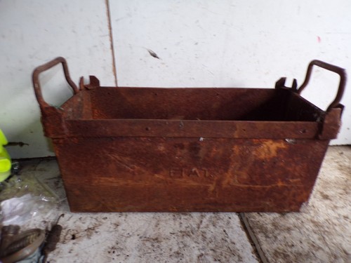 Caisse ferraille fiat ancienne - fiat,