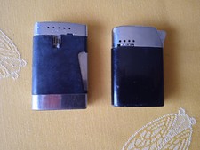 2 ANCIENS BRIQUET A GAZ  1