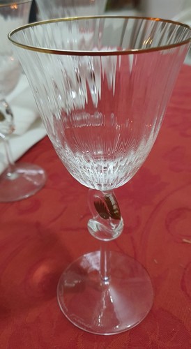 6 verres à vin modèle