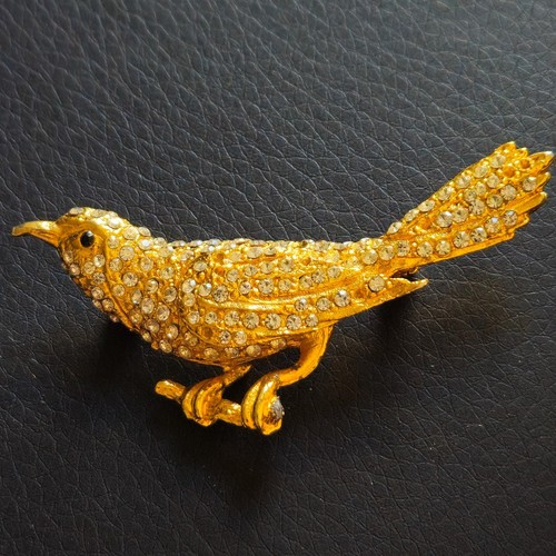 Broche oiseau perché moineau