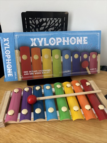 Xylophone metal and wood - metal,