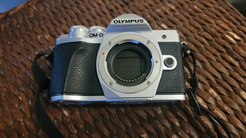 Olympus m10 mark - e-m10, iii