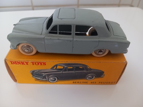 Dinky toys peugeot - toys, 403