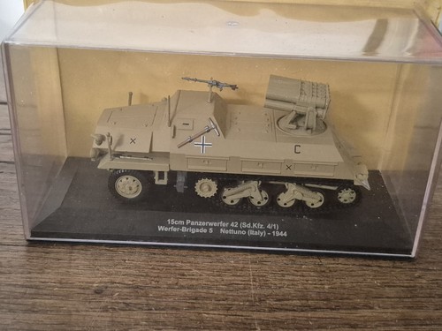 Véhicule militaire miniature - véhicule,