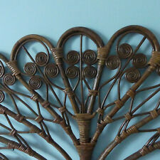 Jolie Tête de lit en rotin vernis, romantique, comme neuve, avec son chevet