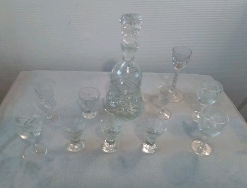 Lot carafe cristal verres - +,