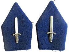 Ecussons de col  drap bleu