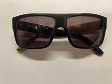 Marc by MARC JACOBS, Paires de lunettes de soleil.
