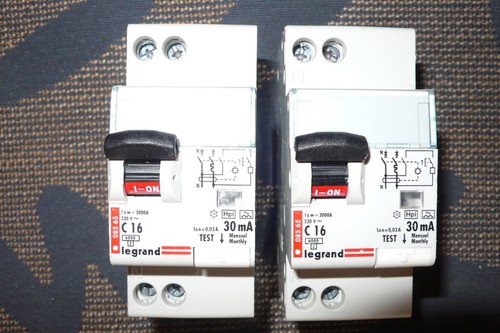 Disjoncteur differentiel 16a - disjoncteur,