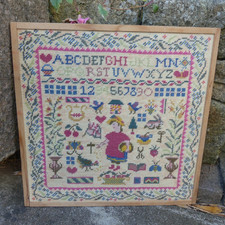 Abécédaire ancien encadré travail de Jeune Fille COLLECTION