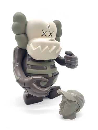 Kaws bounty hunter skull kun - kaws,