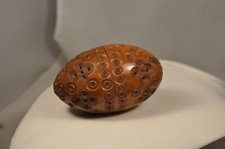 ETUI CHAPELET ANCIEN NOIX COROZO ANTIQUE CARVED COQUILLA NUT BOX