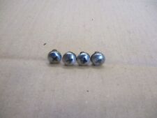 Vis de fixation grille pare