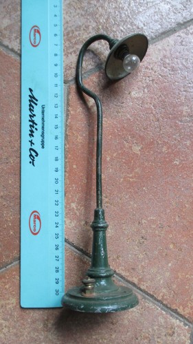 Ancien jouet lampadaire rue - jouet,