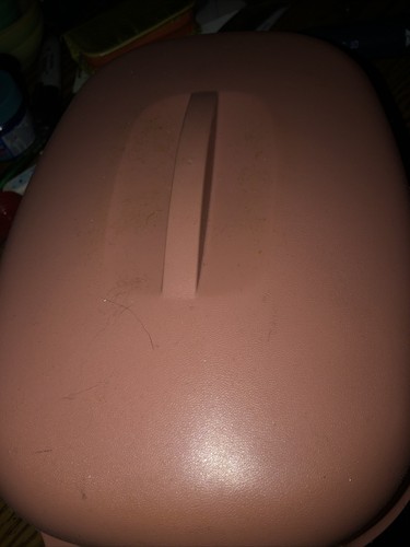 Cup tupperware possibly - 6,