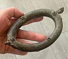 Grand bracelet à grelots de