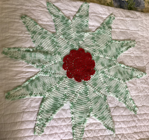 Vtg handmade star crocheted - lg,