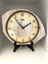 Horloge pendule FFR forme originale   VINTAGE     années  50's 60's 70's