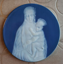Plaque En Porcelaine Barbotine limoges ,vierge et enfant, Signé Tharaud 