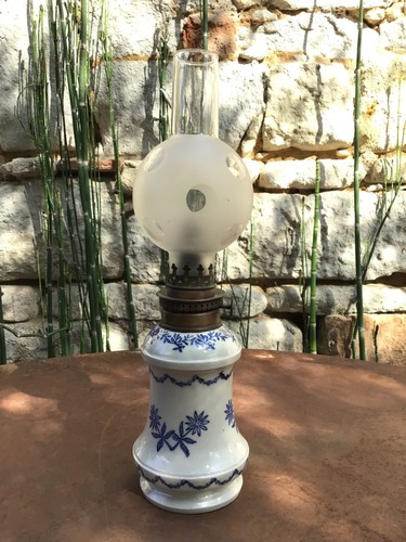 Lampe pétrole en - ,
