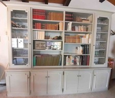 Grand meuble de rangement