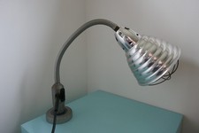 Lampe industrielle aimantée VELUX atelier Bauhaus garage deco ancienne vintage