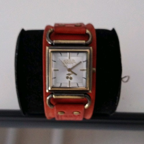 Temps des cerises montre - temps,