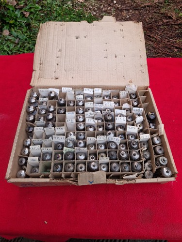 Lot 100 tubes - lot, divers