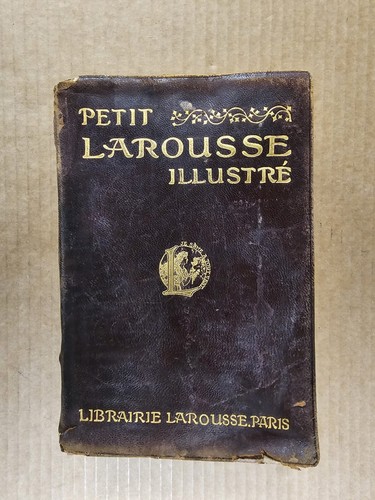 Petit larousse illustré - petit,